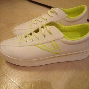 Trenton platform sneakers